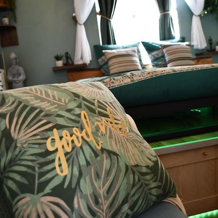Le Patio H24,Cosy,Port,Plage,Wifi,Netflix La Seyne-sur-Mer Esterno foto