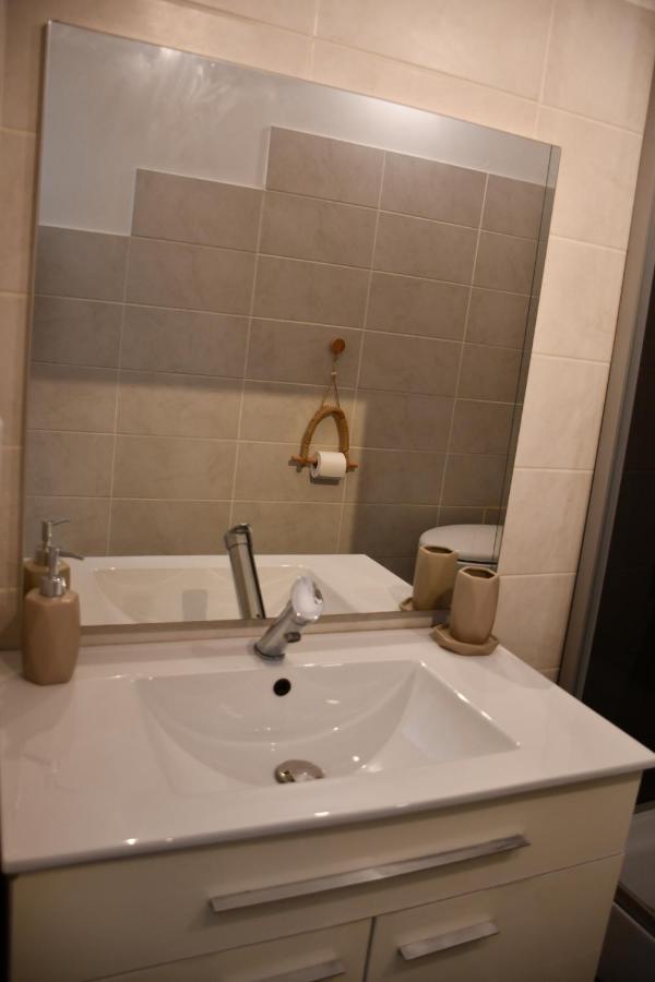 Le Patio H24,Cosy,Port,Plage,Wifi,Netflix La Seyne-sur-Mer Esterno foto